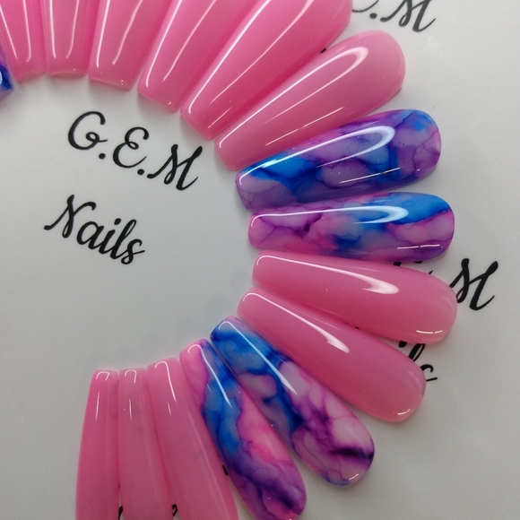 Press on nails (long coffin) - Picture 2 of 3